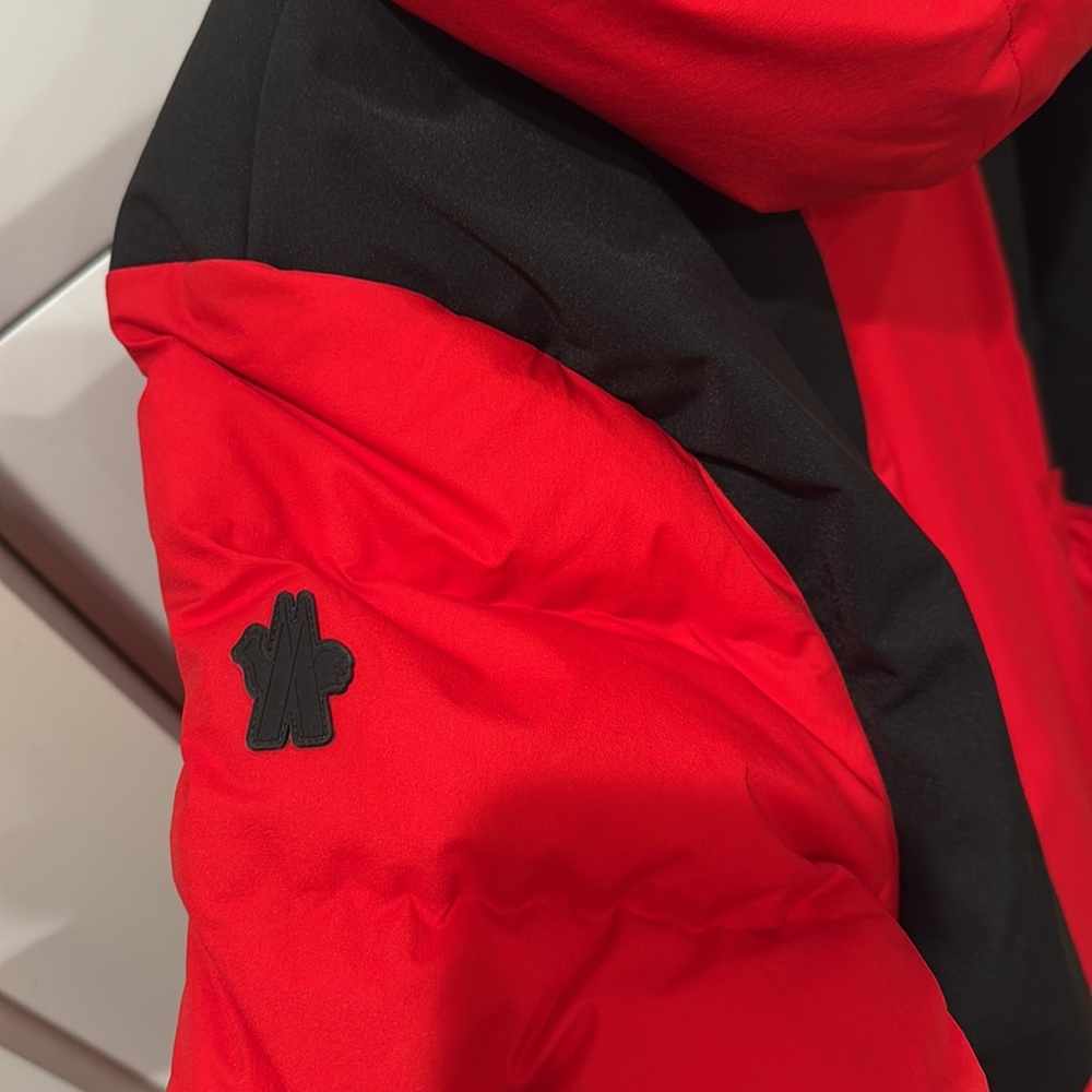 Moncler jacket - Picture 8 of 8